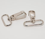 Mousqueton solide pour sacs et portefeuilles.