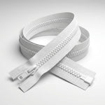 Strong nautical YKK open zipper. Mesh 10
