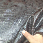 Oferta Cuero de Ternera Grabado en Marrón Oscuro - Ideal para Manualidades y Marroquinería Artesanal