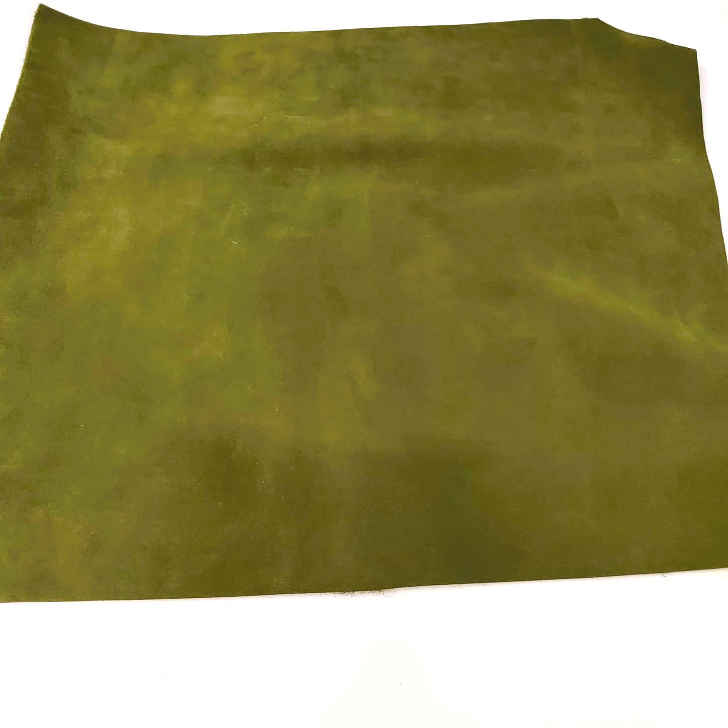 Curtido de Ternera engrasada especial para artesanos. Tipo Nobuk