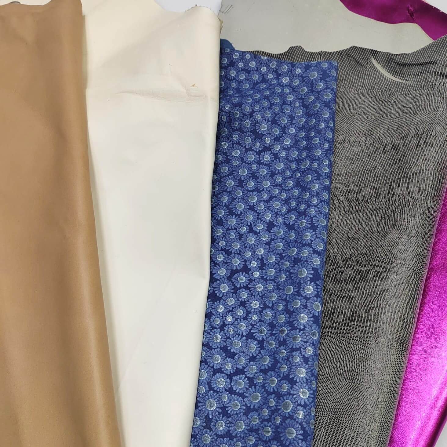 Oferta Pack de Cuero para Artesanos en Oferta - Variedad de Colores y Fácil de Coser