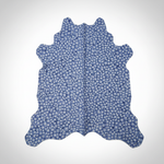 Curtido de Cordero Estampado de Flores en Azul y Blanco