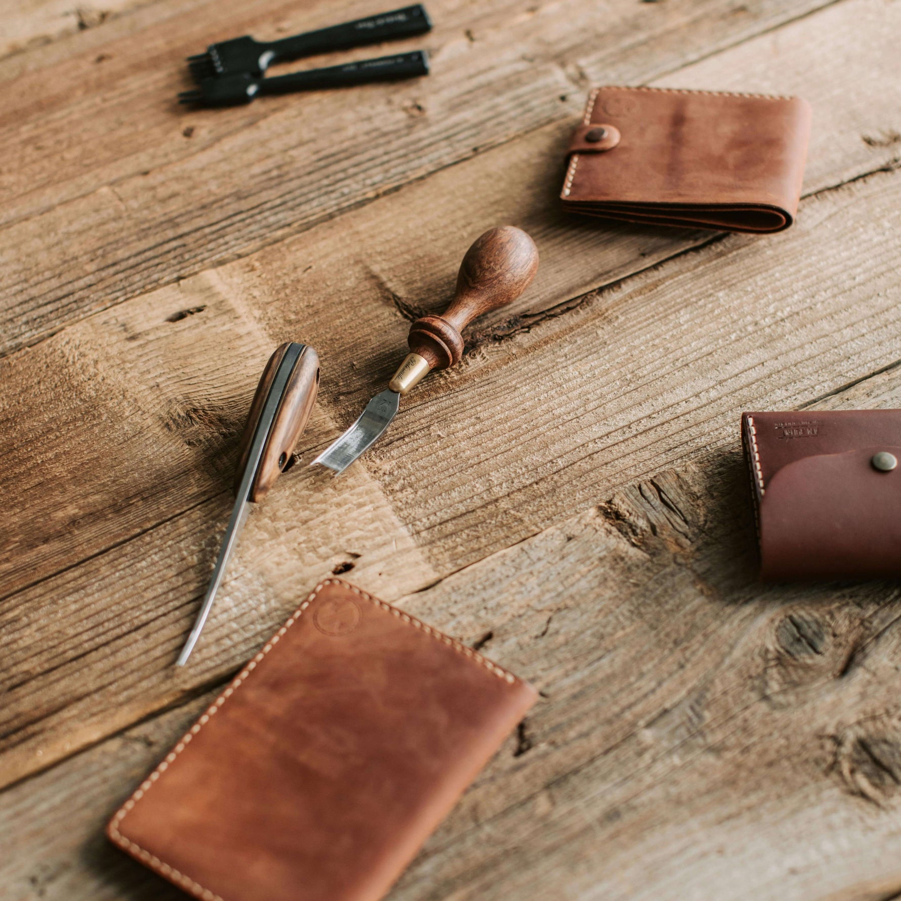 15 Preguntas sobre que herramientas básicas que debes utilizar para empezar a trabajar el cuero