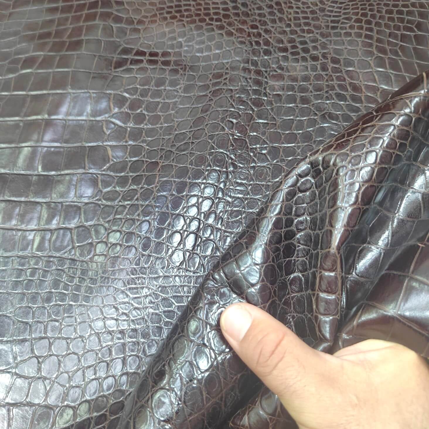Light Violet Engraved Calf Tanning - Ideal for Crafts and Handmade Leather Goods