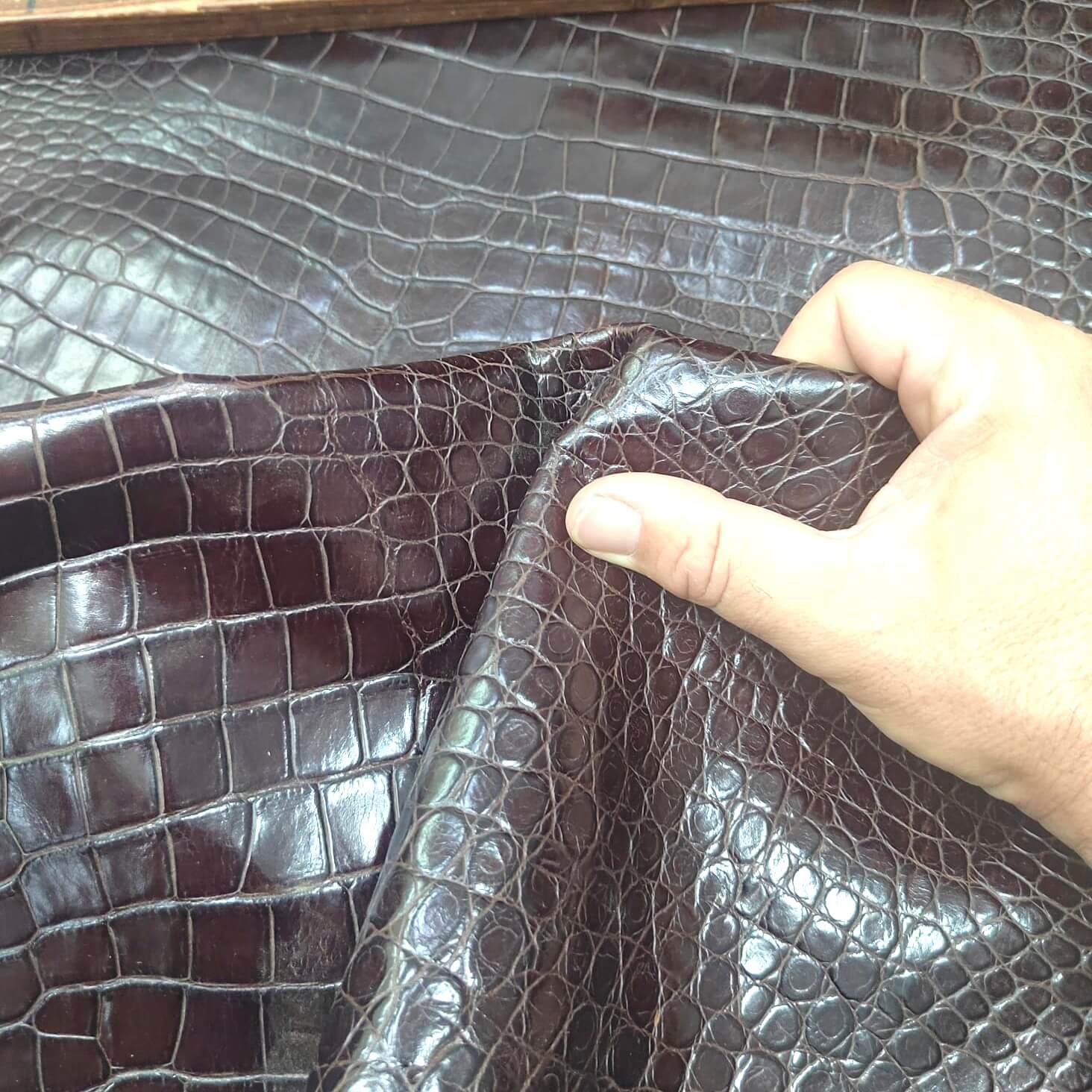 Light Violet Engraved Calf Tanning - Ideal for Crafts and Handmade Leather Goods